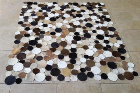 Tricolor circles cowhide rug